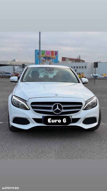 Culoarealb Utilizat 2015 Mercedes C200 AMG line Cabrio | 14.999 EUR (Preț bun) - Imagine 1/4