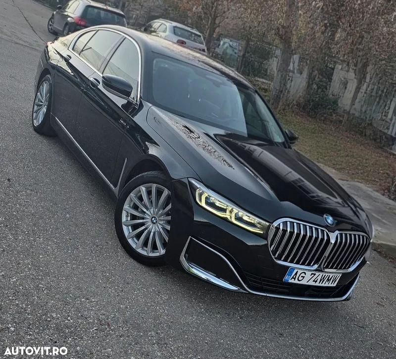 Culoarenegru Utilizat 2019 BMW 730 Berlinǎ | 39.400 EUR (Scump) - Imagine 1/4