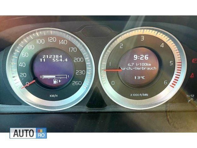 Second-hand Volvo XC60 215 CP (158 kW) 2011 Alb SUV