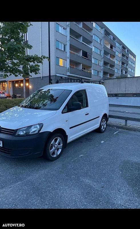 Culoarealb Utilizat 2014 VW Caddy Trendline Monovolum | 7.800 EUR (Preț OK) - Imagine 1/4