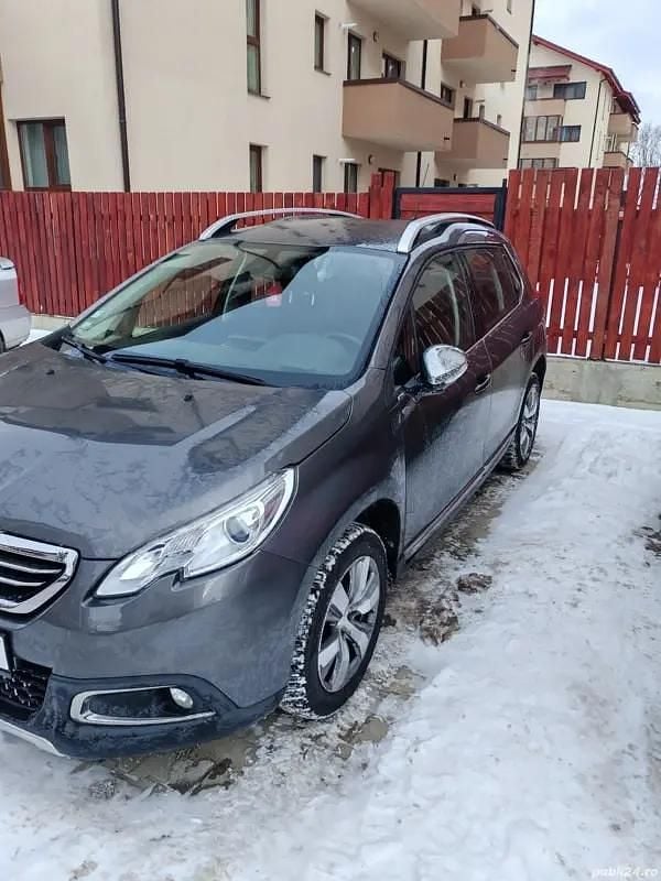 Gri Second-hand 2015 Peugeot 2008 SUV | 6.600 EUR (Preț OK) - Imagine 1/4
