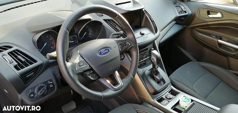 Second-hand Ford Kuga 150 CP (110 kW) 2019 Culoaregri SUV