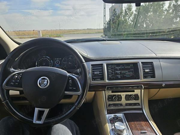 Second-hand Jaguar XF Luxury 120 CP (88 kW) 2013 Gri Berlinǎ