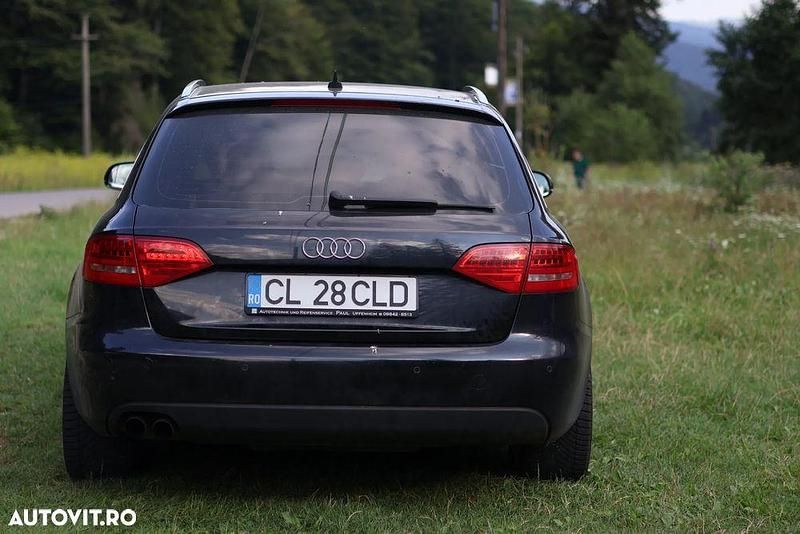 Second-hand Audi A4 Sport 143 CP (105 kW) 2011 Culoarenegru Break
