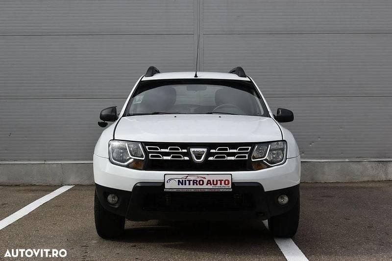 Culoarealb Utilizat 2013 Dacia Duster Ambiance SUV | 5.999 EUR (Preț bun) - Imagine 1/4