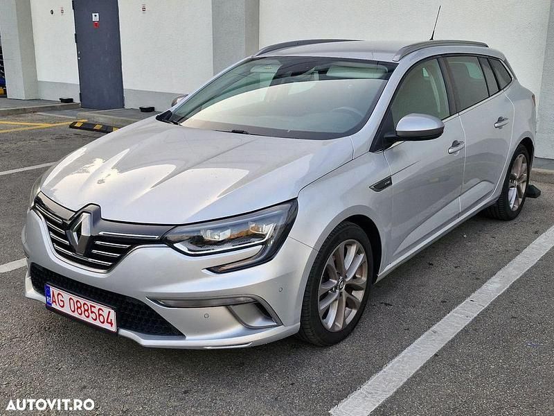 Culoareargint Utilizat 2017 Renault Mégane GrandTour Break | 9.850 EUR (Puțin scump) - Imagine 1/4