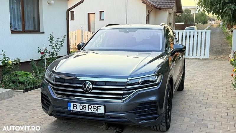 Culoaregri Utilizat 2024 VW Touareg Style SUV | 50.000 EUR (Preț OK) - Imagine 1/4