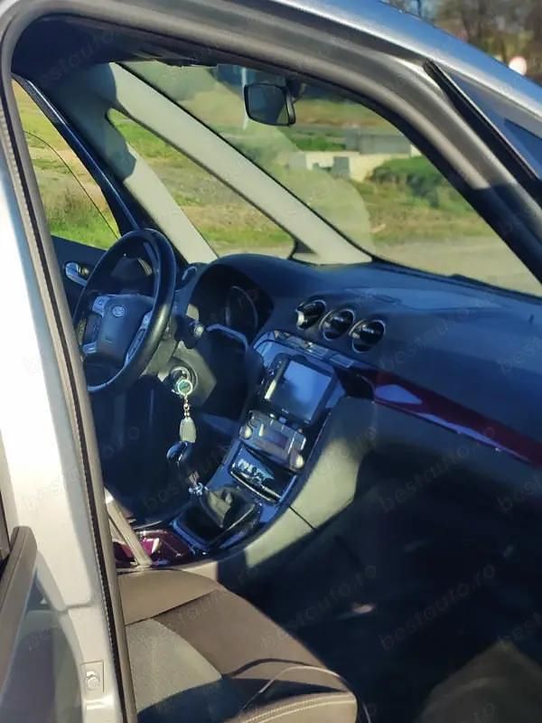 Second-hand Ford Galaxy 140 CP (102 kW) 2011 Monovolum