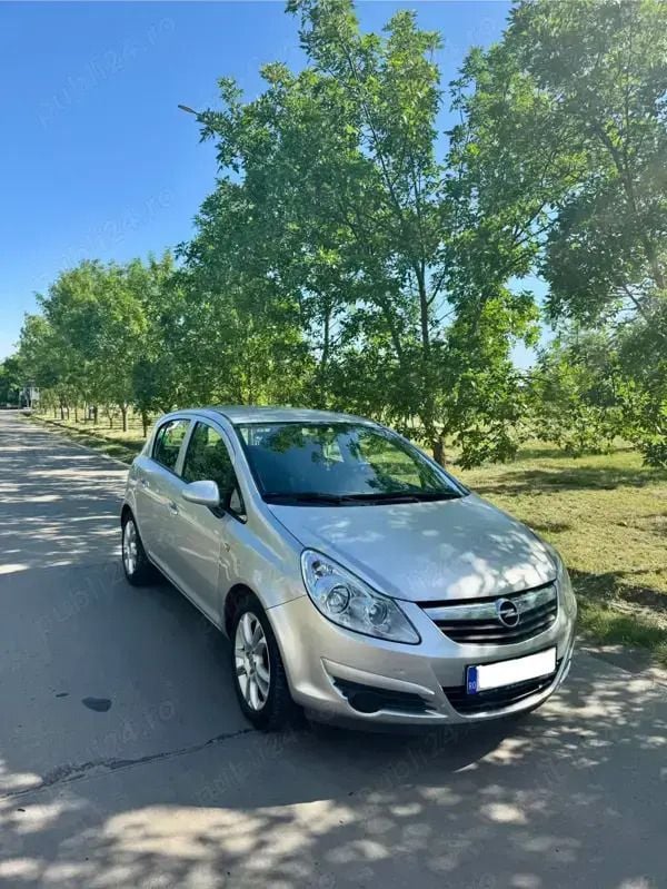 Utilizat 2009 Opel Corsa Hatchback | 2.150 EUR (Preț OK) - Imagine 1/4