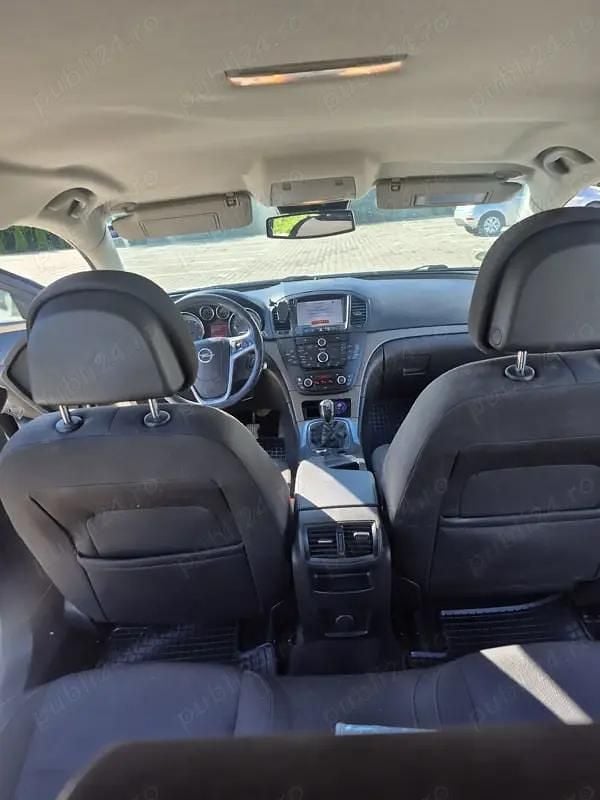 Utilizat 2010 Opel Insignia Break | 3.300 EUR (Preț OK) - Imagine 1/4