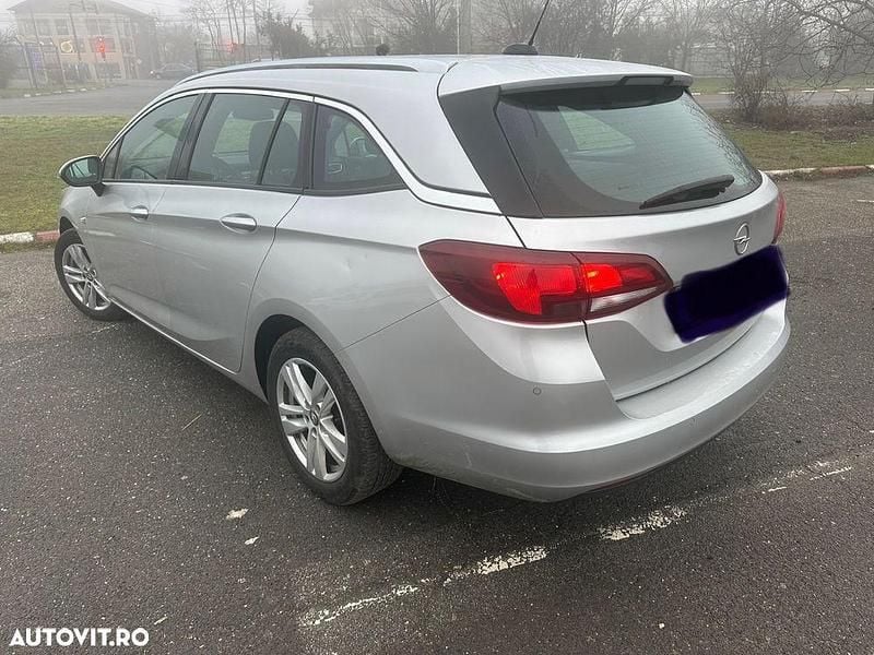 Second-hand Opel Astra Elegance 105 CP (77 kW) 2020 Culoareargint Break