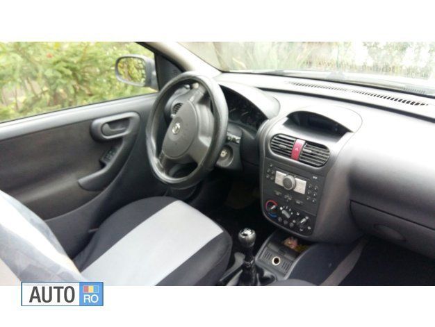 Second-hand Opel Corsa 65 CP (47 kW) 2006 Gri Hatchback