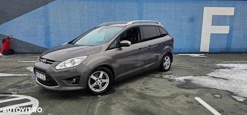 Second-hand Ford Grand C-Max Titanium 140 CP (102 kW) 2012 Culoaremaro Monovolum