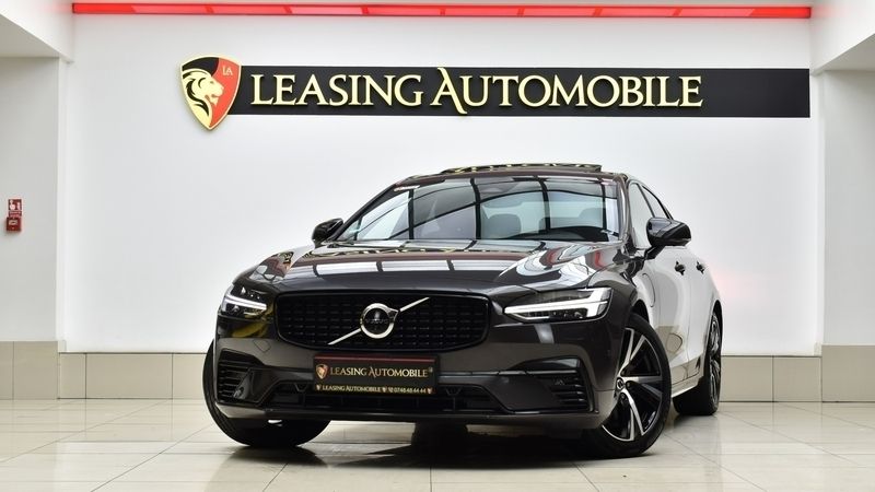 Gri Utilizat 2022 Volvo S90 R-Design Berlinǎ | 38.990 EUR (Preț OK) - Imagine 1/4