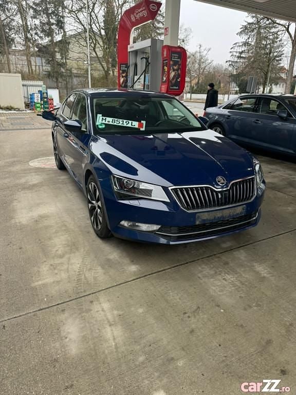 Albastru Utilizat 2017 Skoda Superb Berlinǎ | 14.500 EUR (Preț OK) - Imagine 1/4