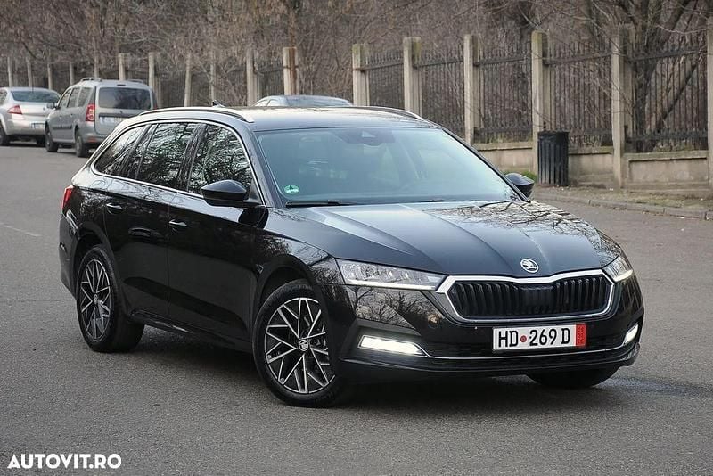 Culoarenegru Second-hand 2023 Skoda Octavia Tour Break | 17.390 EUR (Preț OK) - Imagine 1/4