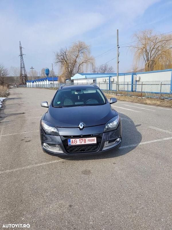 Culoaregri Utilizat 2013 Renault Mégane GrandTour Break | 5.000 EUR (Preț OK) - Imagine 1/4