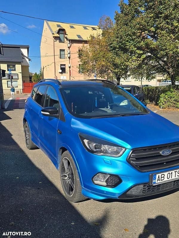 Culoarealbastru Utilizat 2019 Ford Kuga Vignale SUV | 23.000 EUR - Imagine 1/4