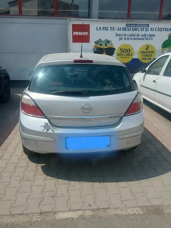 Utilizat 2004 Opel Astra Hatchback | 8.000 EUR - Imagine 1/4