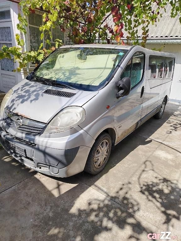 Gri Utilizat 2010 Opel Vivaro Van | 6.500 EUR - Imagine 1/4