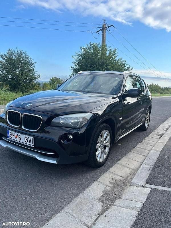 Culoarenegru Utilizat 2010 BMW X1 SUV | 6.850 EUR (Preț OK) - Imagine 1/4