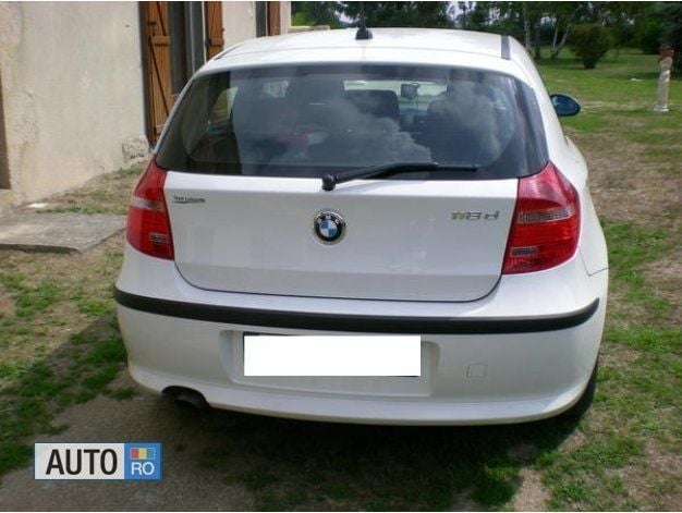 Alb Utilizat 2008 BMW 118 Hatchback | 850 EUR - Imagine 1/2