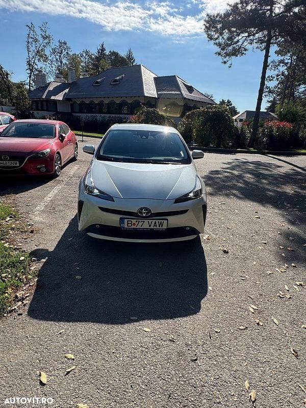 Culoarealb Utilizat 2019 Toyota Prius Hatchback | 15.700 EUR (Preț OK) - Imagine 1/4