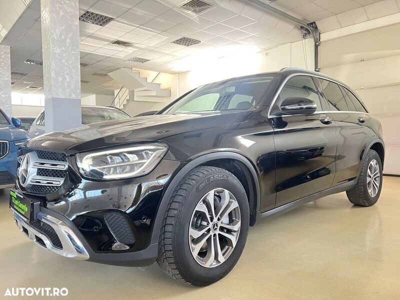 Negru Utilizat 2019 Mercedes GLC220 SUV | 24.999 EUR (Preț bun) - Imagine 1/4