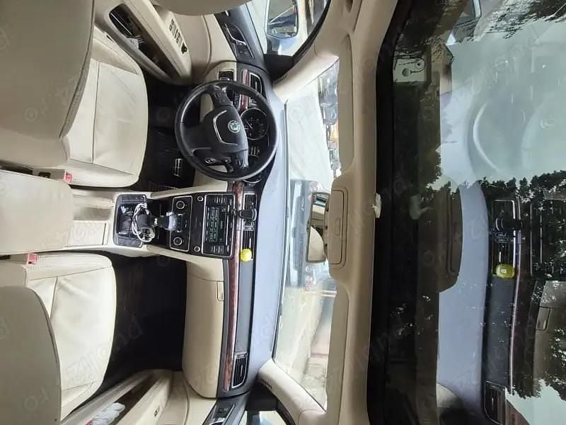 Albastru Utilizat 2011 Skoda Superb Break | 7.500 EUR - Imagine 1/4