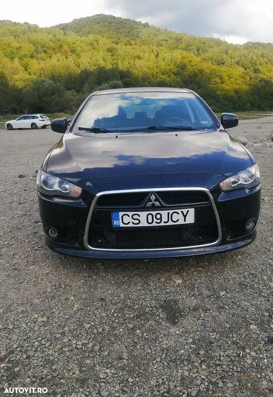 Culoarenegru Utilizat 2008 Mitsubishi Lancer Invite Berlinǎ | 5.000 EUR - Imagine 1/4