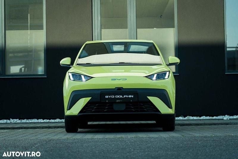 Nouă BYD Dolphin 64 kW (88 CP) 2025 Culoareverde Hatchback