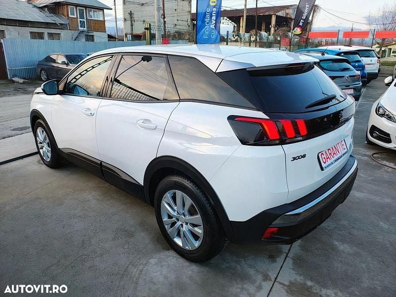 Second-hand Peugeot 3008 Business-Line 130 CP (95 kW) 2019 Culoarealb SUV