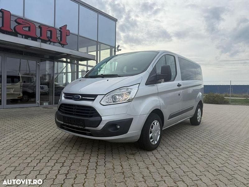 Culoaregri Utilizat 2017 Ford Tourneo Custom Trend Van | 14.700 EUR - Imagine 1/4