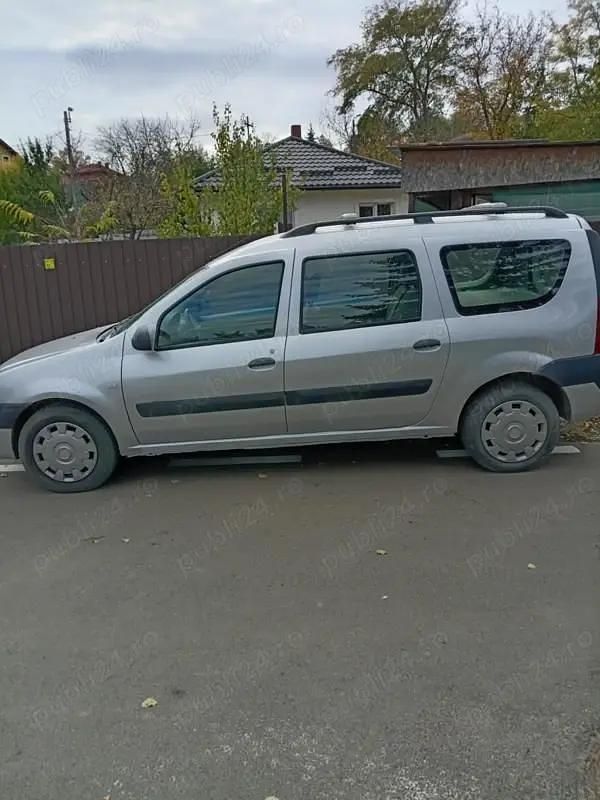 Argintiu Utilizat 2007 Dacia Logan MCV Monovolum | 2.150 EUR (Preț OK) - Imagine 1/4