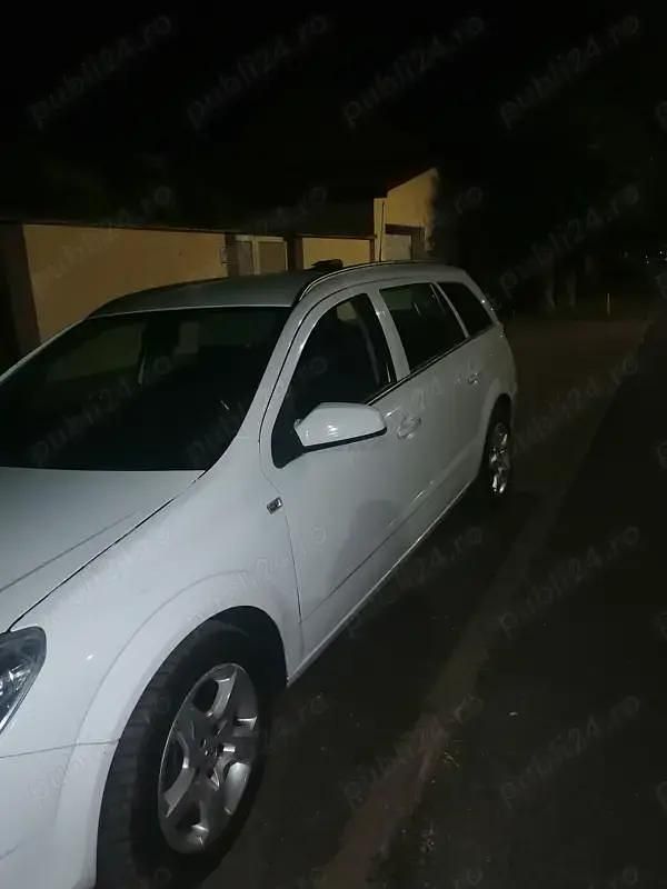 Utilizat 2007 Opel Astra Hatchback | 2.600 EUR - Imagine 1/4