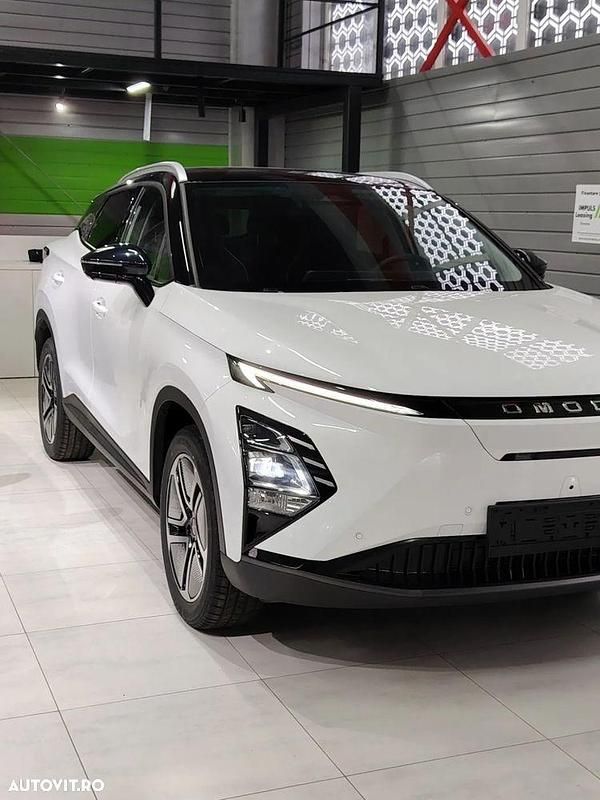 Nouă Omoda 5 150 kW (204 CP) 2025 Culoarealb SUV