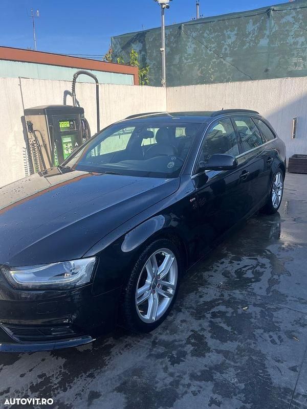 Culoarenegru Utilizat 2014 Audi A4 Sport Break | 10.990 EUR - Imagine 1/4