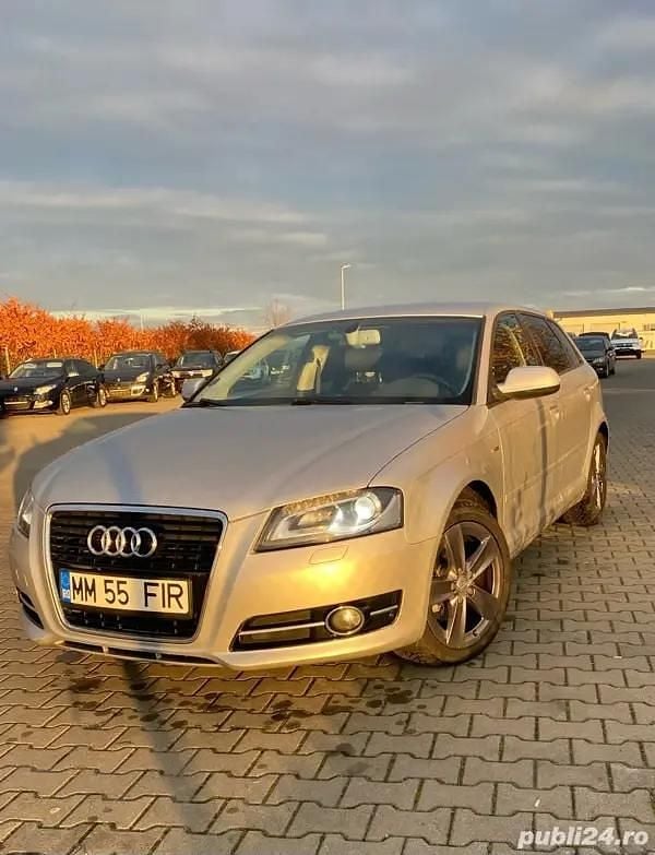 Gri Second-hand 2011 Audi A3 Hatchback | 7.600 EUR (Scump) - Imagine 1/4