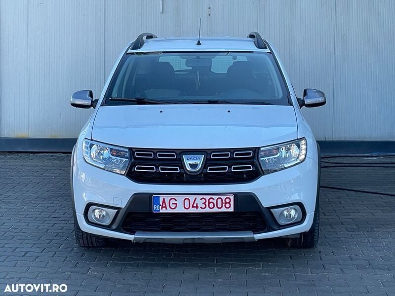 Alb Utilizat 2019 Dacia Logan Prestige Berlinǎ | 7.450 EUR (Preț OK) - Imagine 1/4