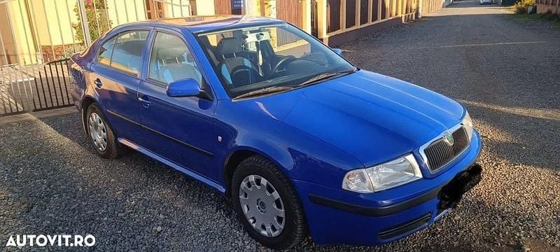 Culoarealbastru Second-hand 2006 Skoda Octavia Tour Berlinǎ | 2.650 EUR (Preț OK) - Imagine 1/4