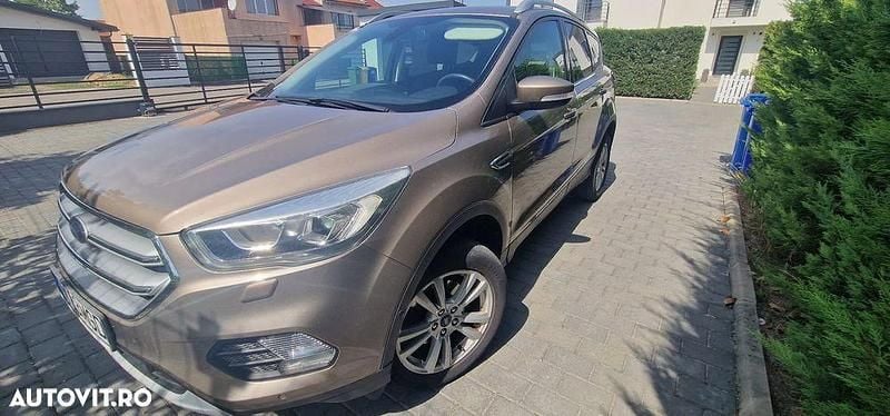 Culoaregri Utilizat 2019 Ford Kuga SUV | 12.500 EUR (Super Preț) - Imagine 1/4