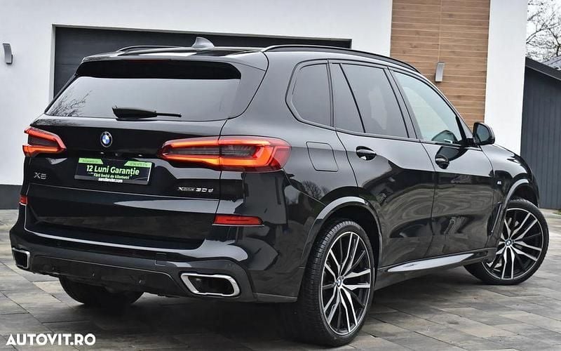 Second-hand BMW X5 Comfort Edition 265 CP (194 kW) 2020 Culoarenegru SUV