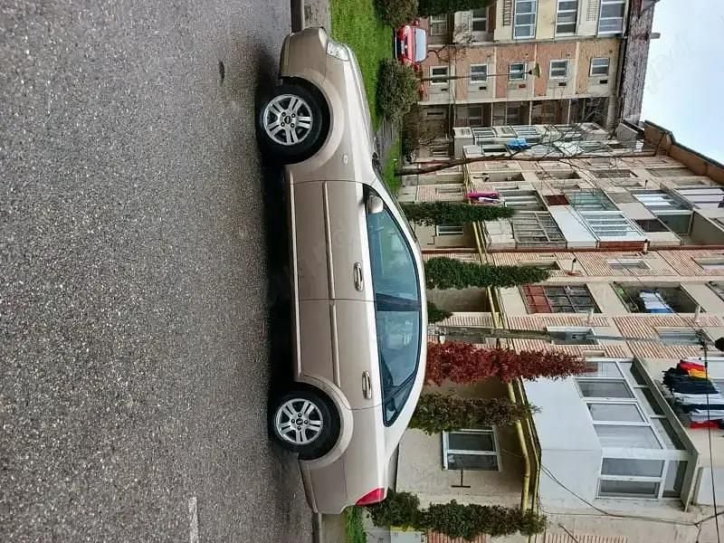 Bej Utilizat 2008 Chevrolet Lacetti Berlinǎ | 1.700 EUR - Imagine 1/4