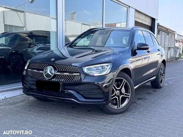 Culoarenegru Utilizat 2021 Mercedes GLC200 AMG line SUV | 35.491 EUR (Scump) - Imagine 1/4