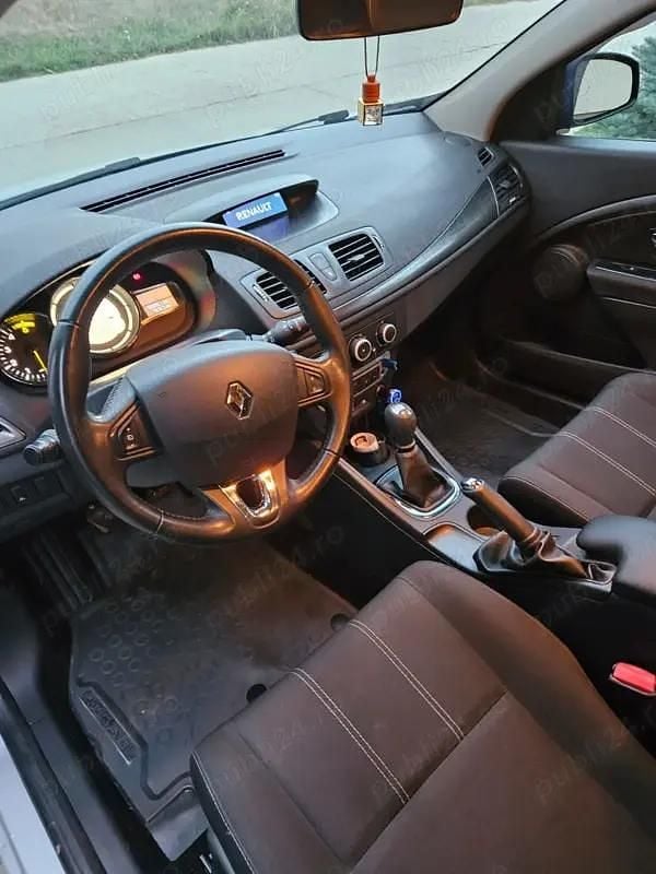 Utilizat 2014 Renault Mégane III Break | 7.000 EUR (Preț OK) - Imagine 1/4