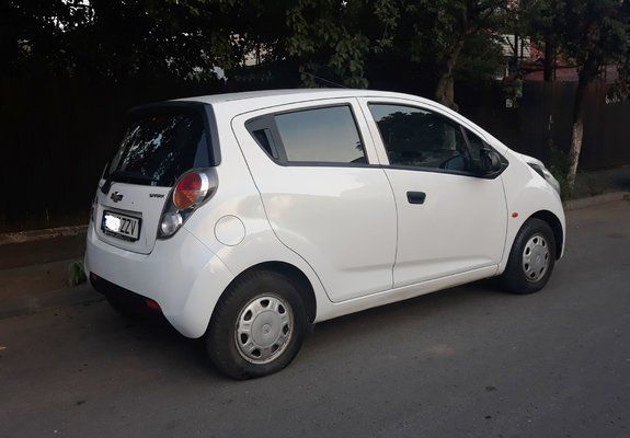 Second-hand Chevrolet Spark 85 CP (62 kW) 2012 Alb Hatchback