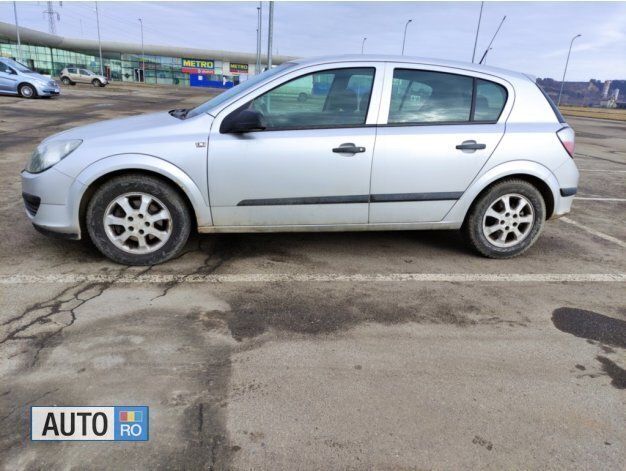 Second-hand Opel Astra 101 CP (74 kW) 2004 Gri Hatchback