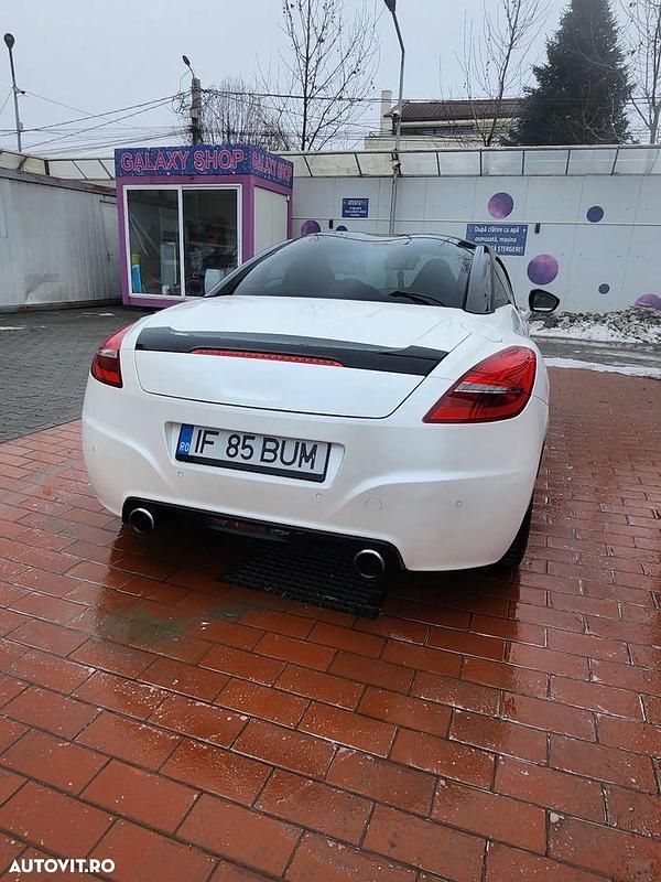 Second-hand Peugeot RCZ 200 CP (147 kW) 2015 Culoarealb Coupe