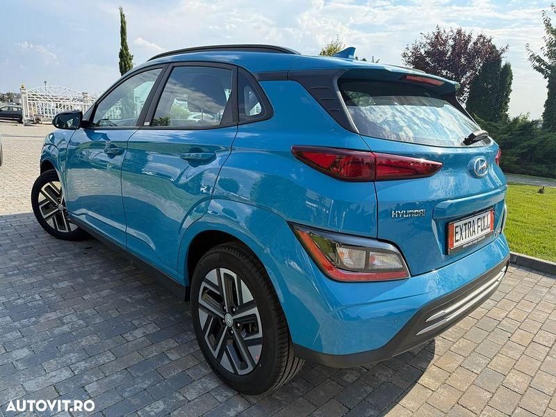 Second-hand Hyundai Kona Edition 30+ 100 kW (136 CP) 2022 Culoarealbastru SUV