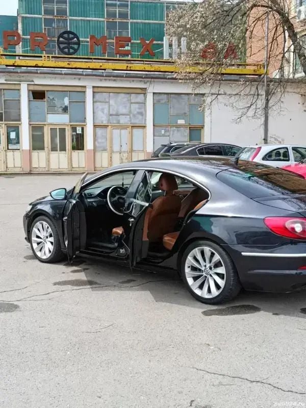 Utilizat 2011 VW CC Berlinǎ | 6.000 EUR (Preț bun) - Imagine 1/3